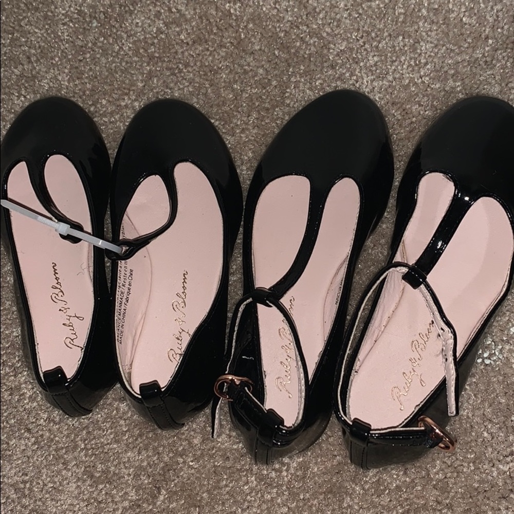 Girls dress shoes size 7 &9